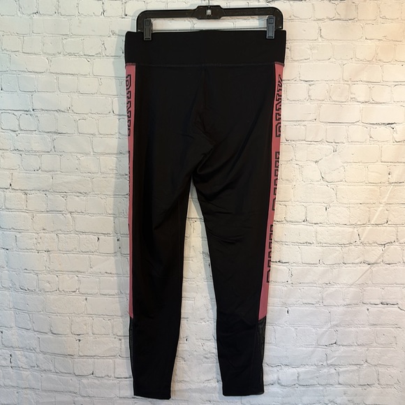 Victoria’s Secret Pink ultimate leggings - Picture 5 of 6